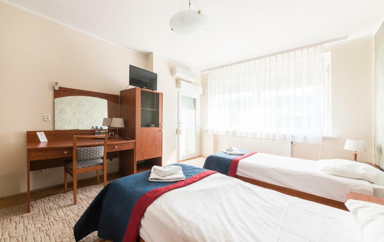 Gosciniec Witomino Bed & Breakfast Гдиня Екстериор снимка