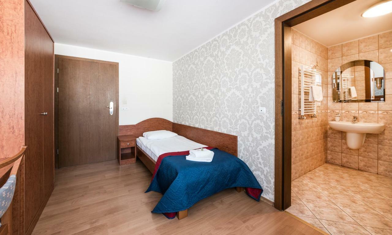 Gosciniec Witomino Bed & Breakfast Гдиня Екстериор снимка